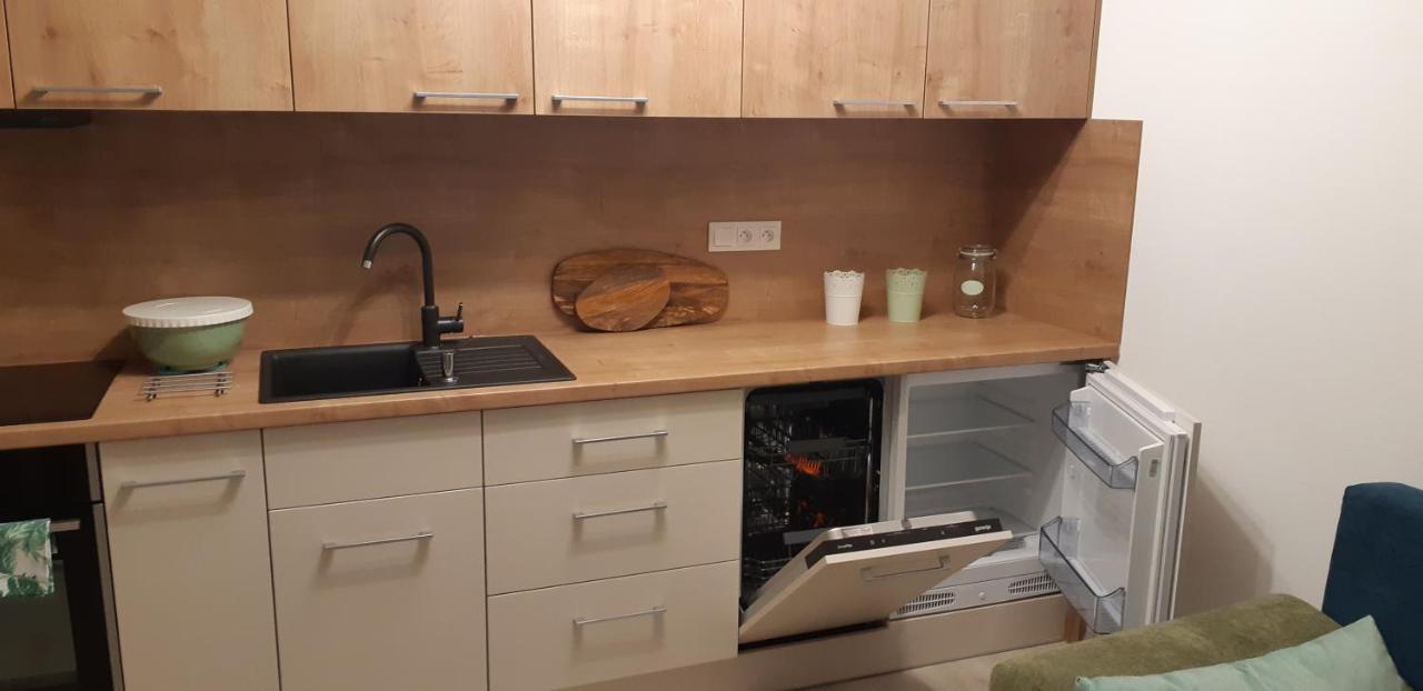 Apartman Viktoria เทรโควา ภายนอก รูปภาพ